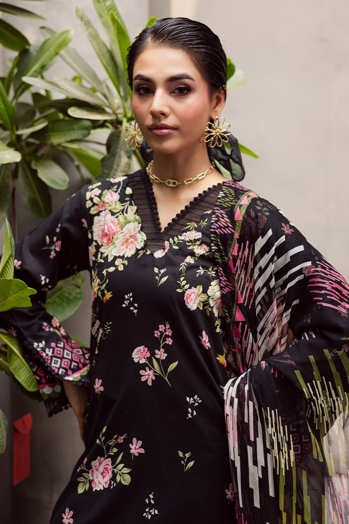 Nureh | Signature Prints 26 | SP-162-Brand:Nureh-Type:Ladies Clothes-Black-Lawn-House of Maryam- Buy in UK, USA