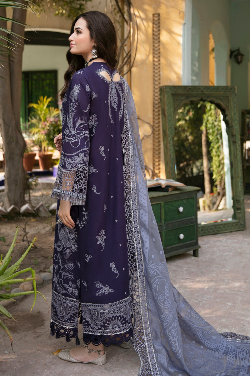 Jazmin | Shahkaar Luxury Eid Lawn SS26 | SL22-D1-2