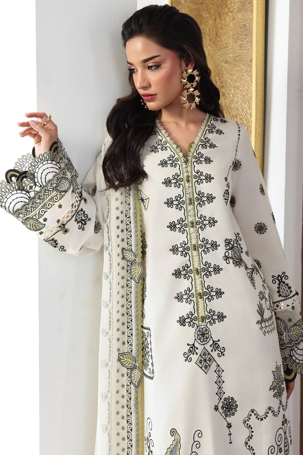 Qalamkar | Qline Lawn Drop II RTW | QKL-13 Reema-Brand:Qalamkar-Type: - House of Maryam- Buy in UK, USA