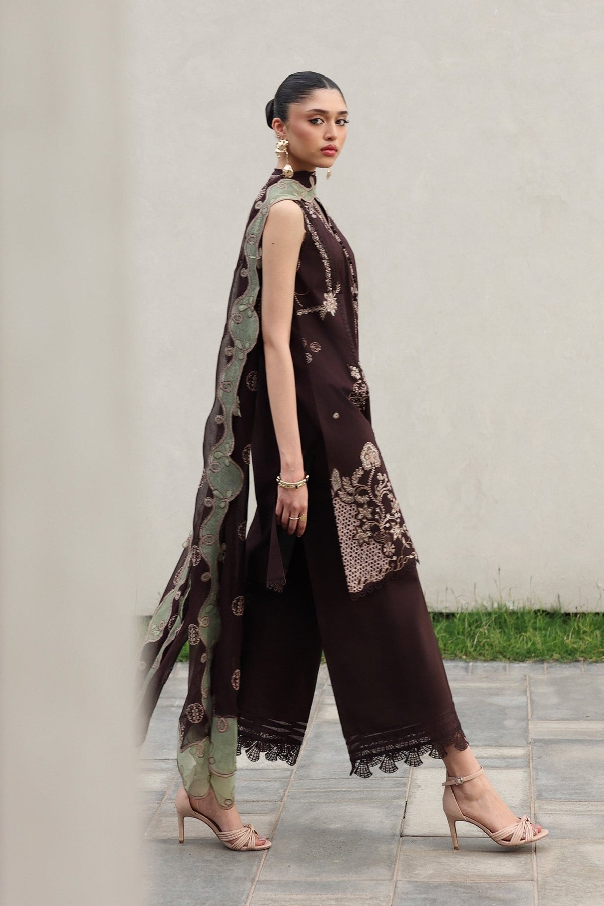 Qalamkar | Qline Lawn Drop II RTW | QKL-15 Yasra-Brand:Qalamkar-Type: - House of Maryam- Buy in UK, USA
