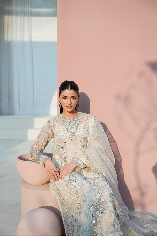 Raja Salahuddin | Love in Bloom | Staller by Designer Raja Salahuddin - House of Maryam - Pakistani Designer Ethnic Wear in {{ shop.shopifyCountryName }}