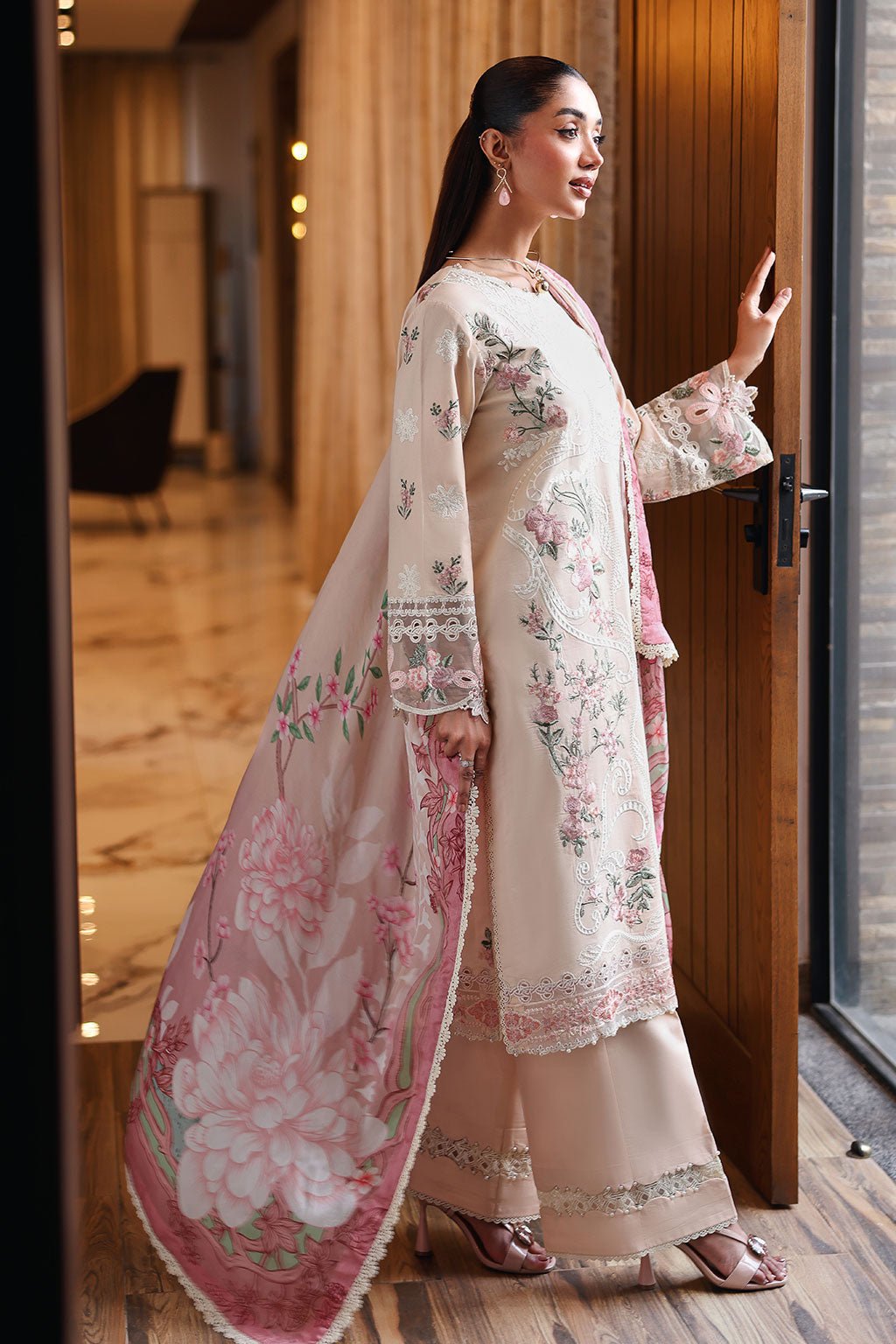 Ramsha | Andaaz Collection | Z-1409-Brand:Ramsha-Type:Ladies Clothes-Light Skin-Lawn-House of Maryam- Buy in UK, USA