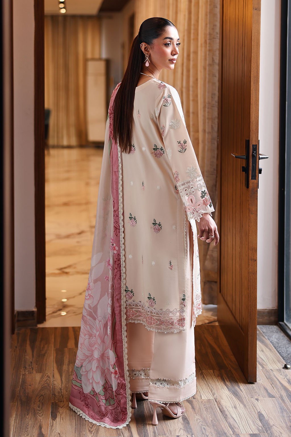 Ramsha | Andaaz Collection | Z-1409-Brand:Ramsha-Type:Ladies Clothes-Light Skin-Lawn-House of Maryam- Buy in UK, USA