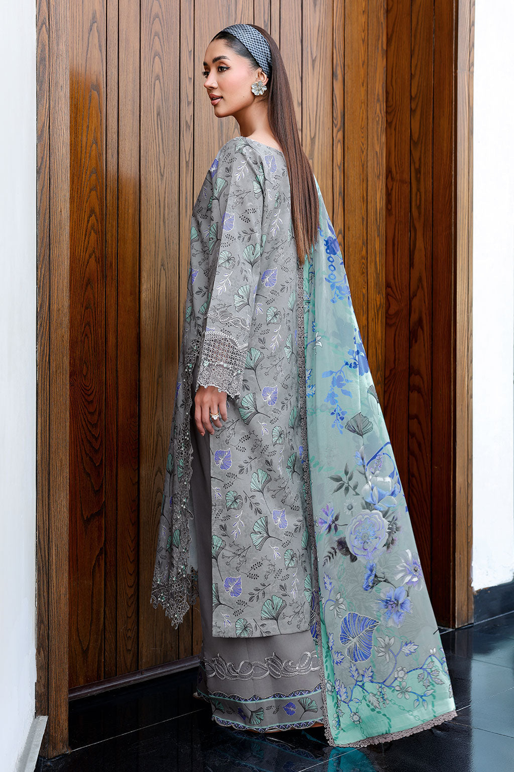 Ramsha | Rangrez Lawn Collection | N-901, image 2