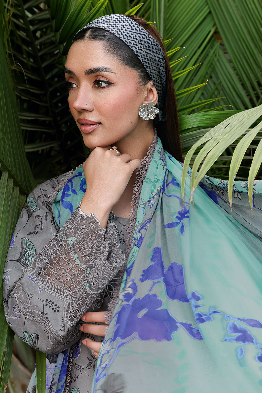 Ramsha | Rangrez Lawn Collection | N-901, image 3