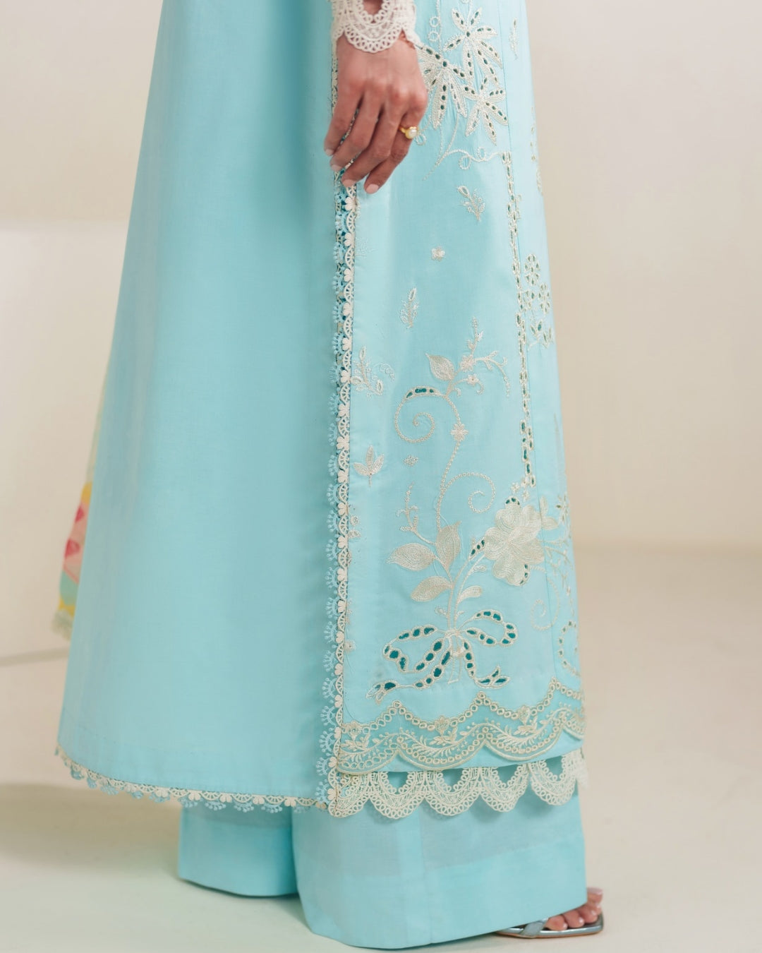 Neeshay | Whispers of Summer Luxury Lawn | SYLVIA-4