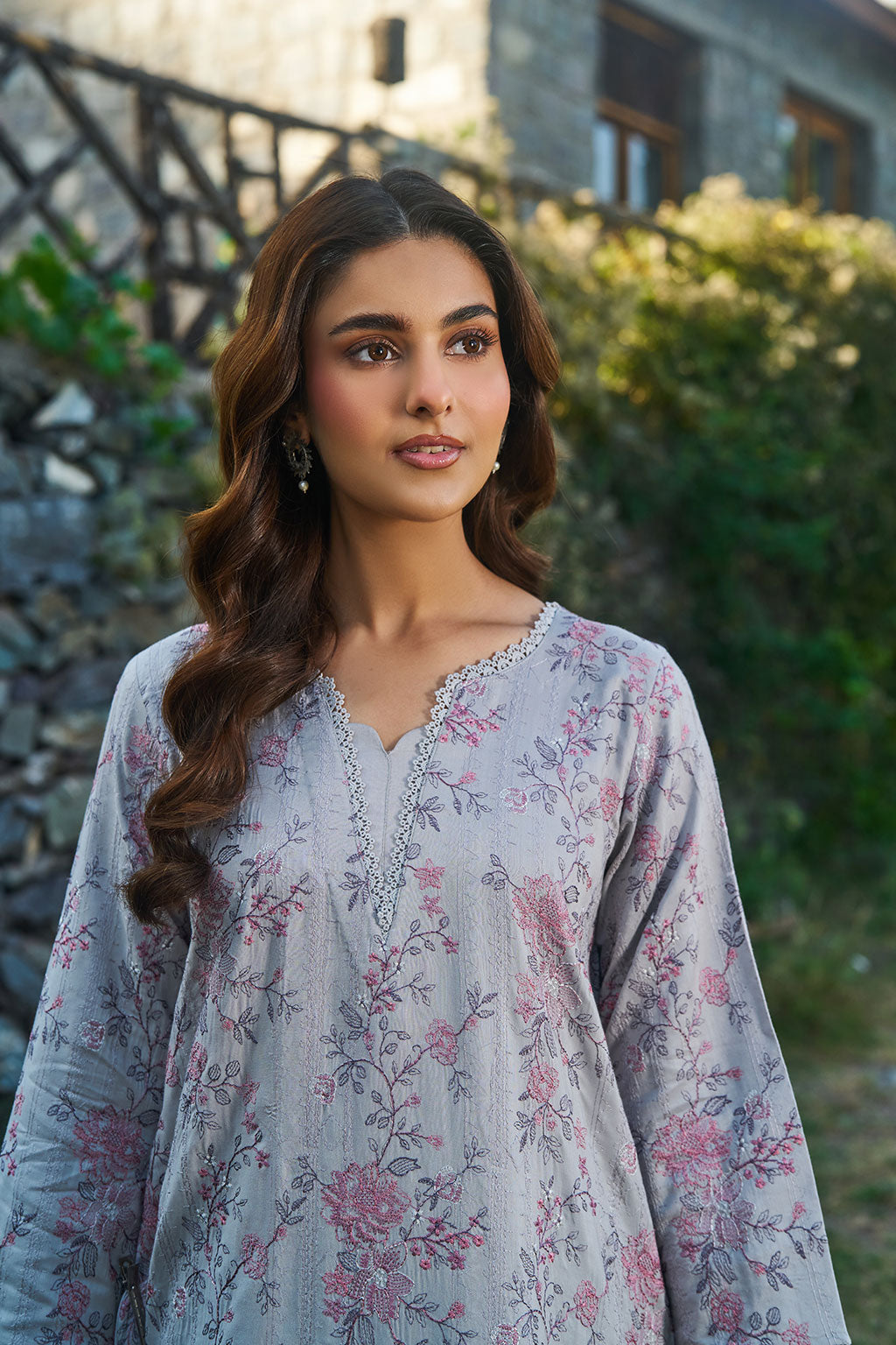 Ramsha | Riwaj Winter Collection | J-706, image 4