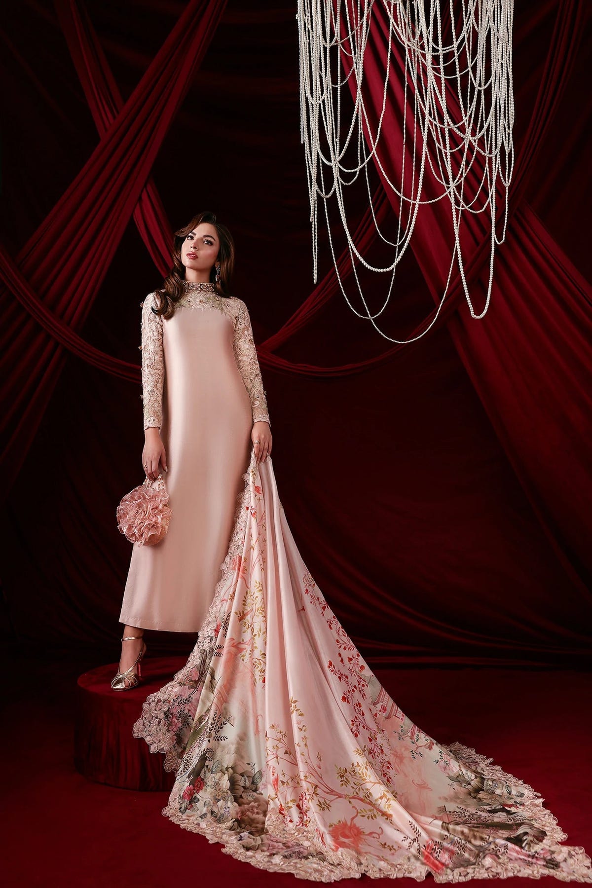 Musferah Saad | The Glamorous | Rosaline
