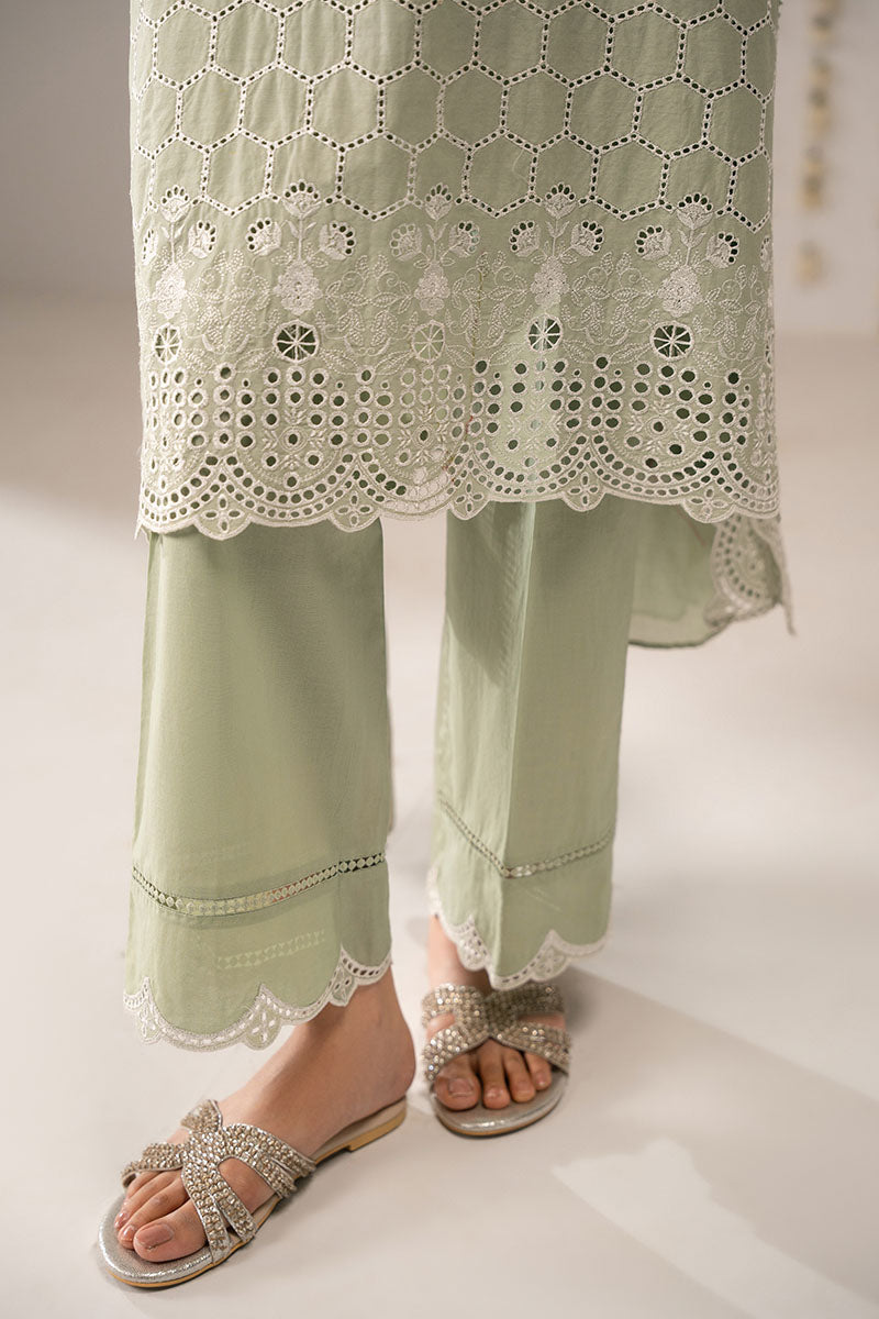 Cross Stitch | Exclusive Pret | Lush Green-3PC (Shirt,Trouser & Dupatta), image 4