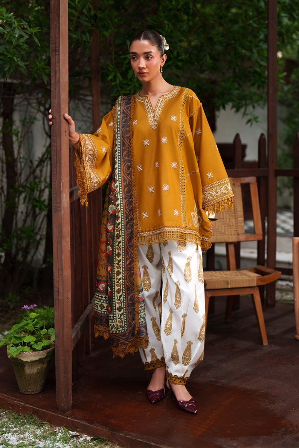 Saira Rizwan | Laanem SS/26 | ZOYA-B-SRL26-04-Brand:Saira Rizwan-Type:Lawn - House of Maryam- Buy in UK, USA