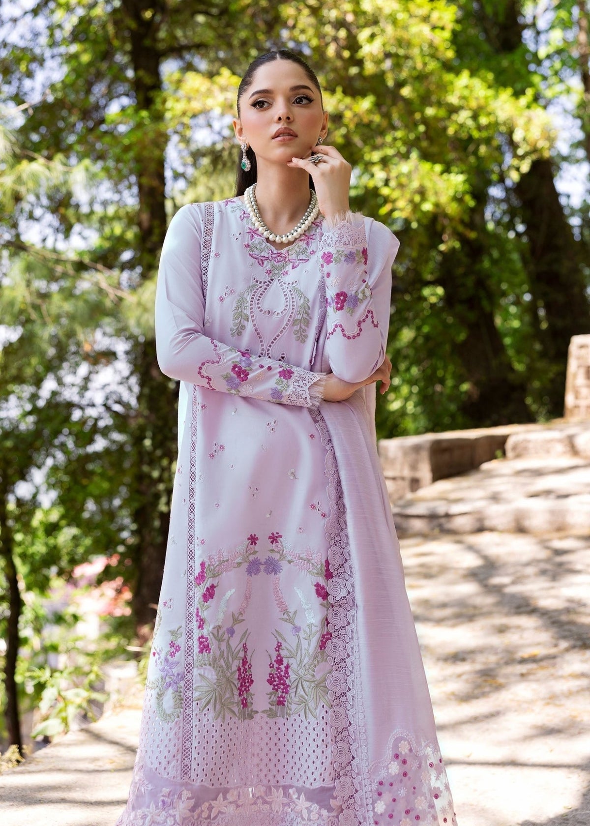 Saira Shakira | Bloom Lawn 25 | FAYE 7-A-Brand:Saira Shakira-Type:Ladies Clothes-Lilac-Lawn-House of Maryam- Buy in UK, USA