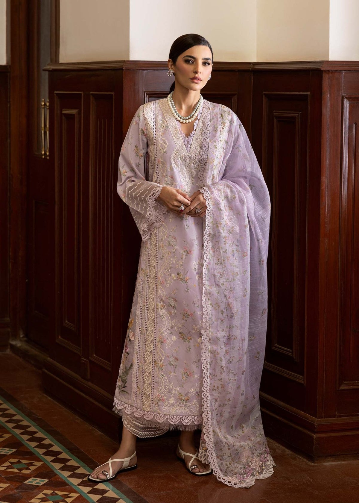 Saira Shakira | Bloom Lawn 25 | SWEET OPEL 8-A-Brand:Saira Shakira-Type:Ladies Clothes-Lilac-Lawn-House of Maryam- Buy in UK, USA