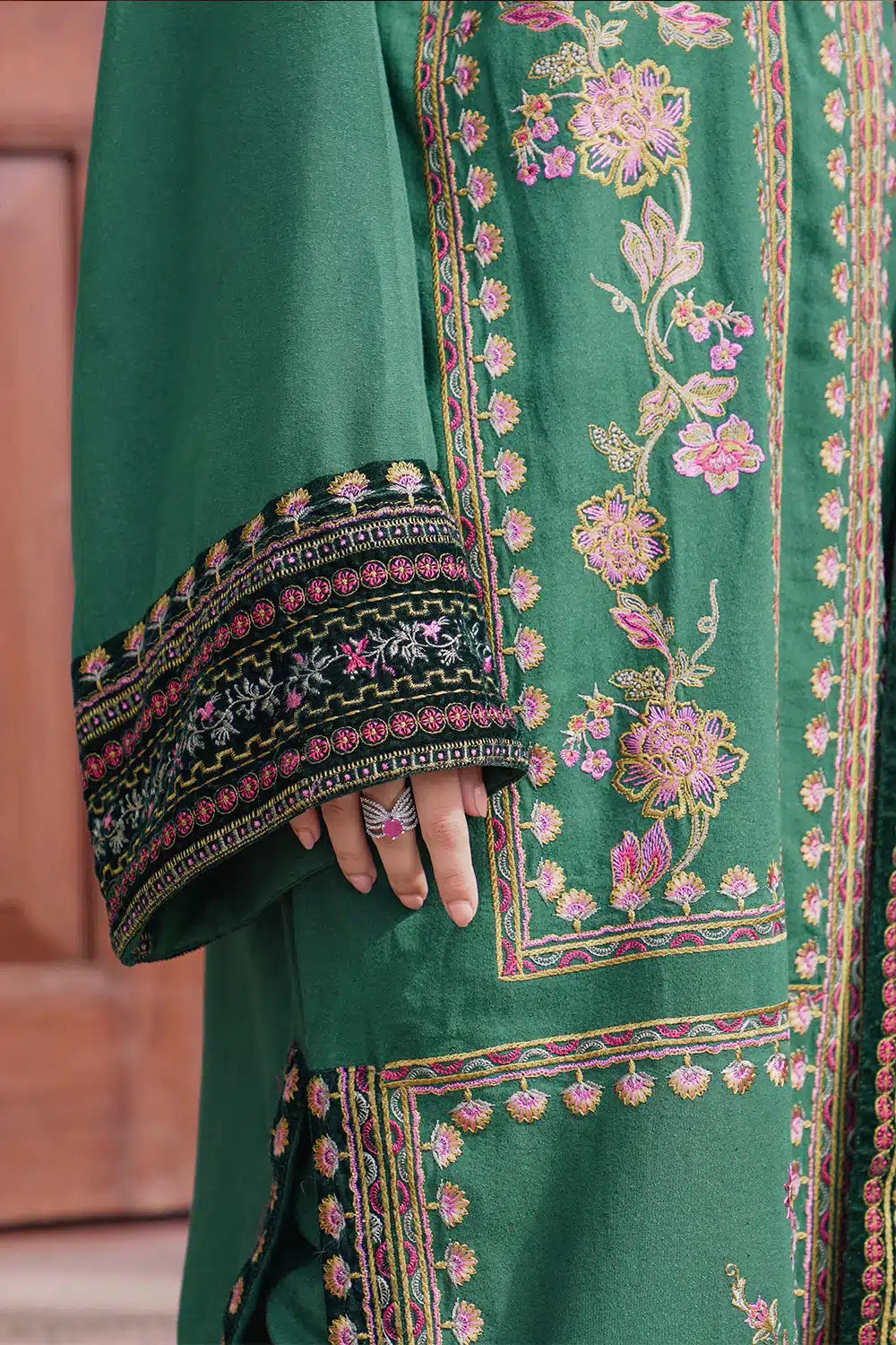 Saira Rizwan | Winter 23 | ISMAT SR-01