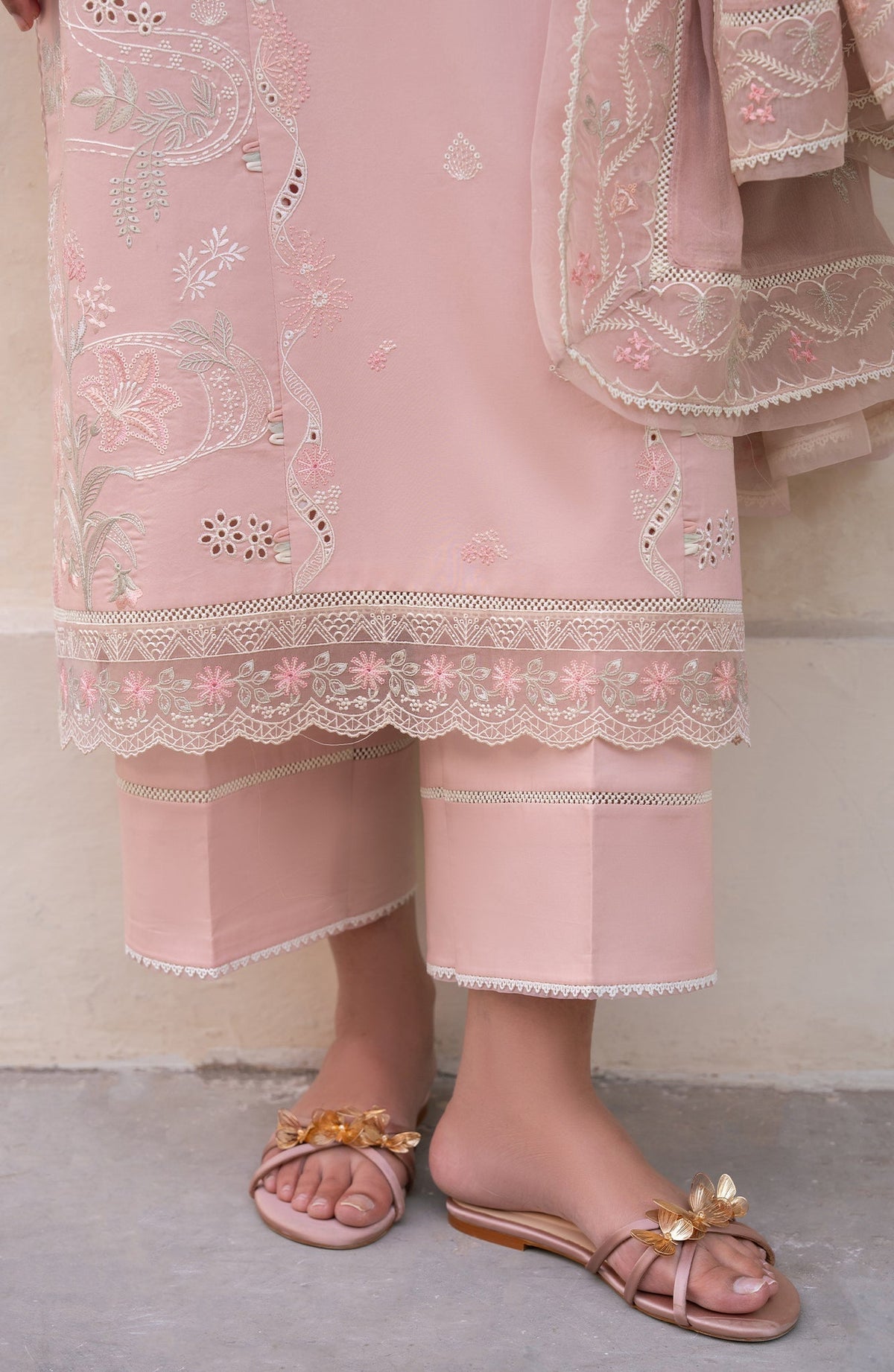 Seran | Luxury Lawn | Mehrin-Brand:Seran-Type:Ladies Clothes-Pink-Lawn-House of Maryam- Buy in UK, USA