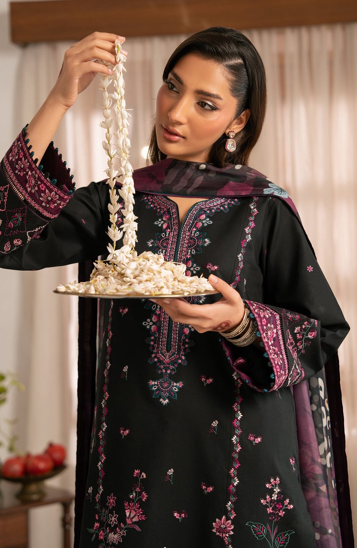 Seran | Luxury Lawn | Zahr-Brand:Seran-Type:Ladies Clothes-Black-Lawn-House of Maryam- Buy in UK, USA