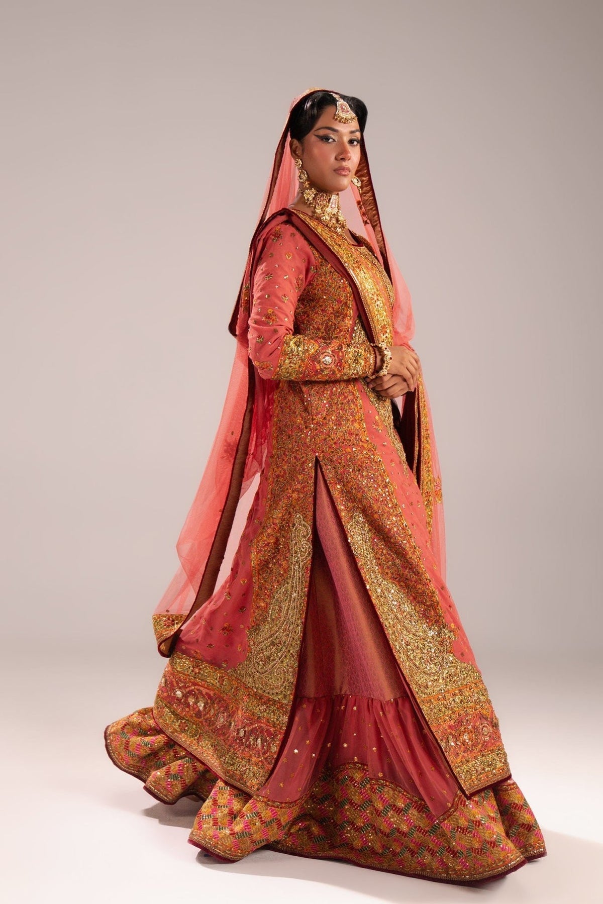 Fahad Hussayn | Mutanjan Bridals | SHABISTAAN-6