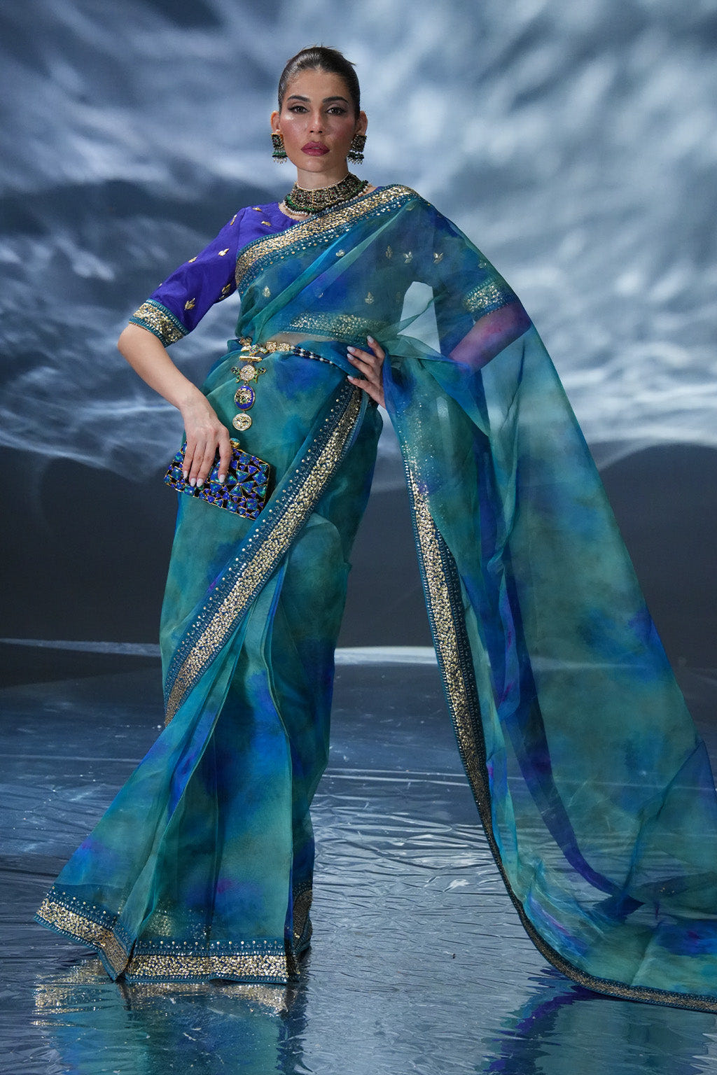Amave | Oro Luxury Wear | AM-10
