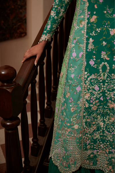 Soraya Sorelle green panelled shirt and lehenga, photo 6