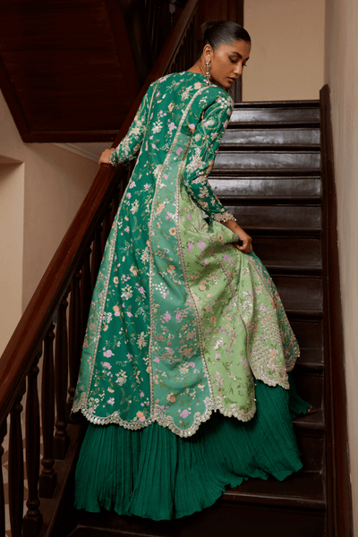 Soraya Sorelle green panelled shirt and lehenga, photo 5