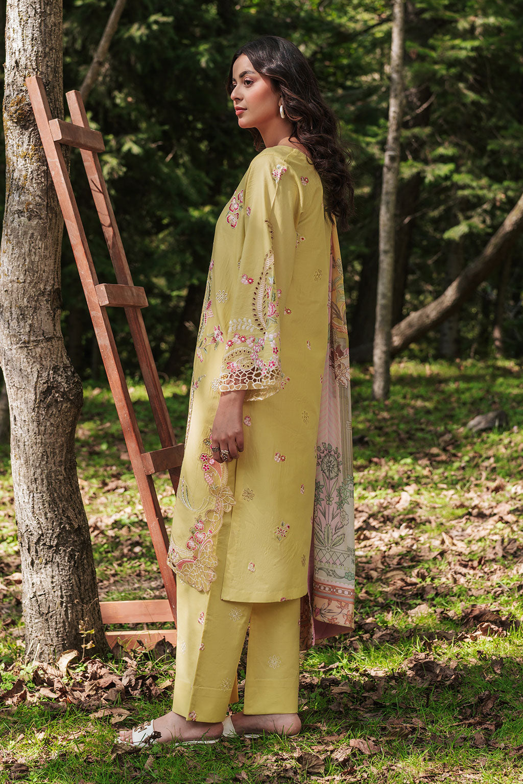 Afsanah | Silent in the Pine Tale | AL-106, image 5