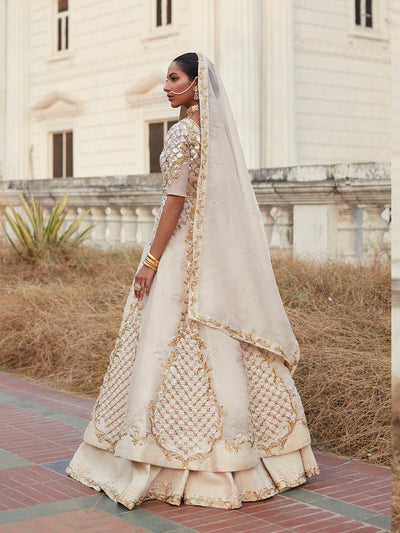 Caia | Haute Couture | The Ivory Princess