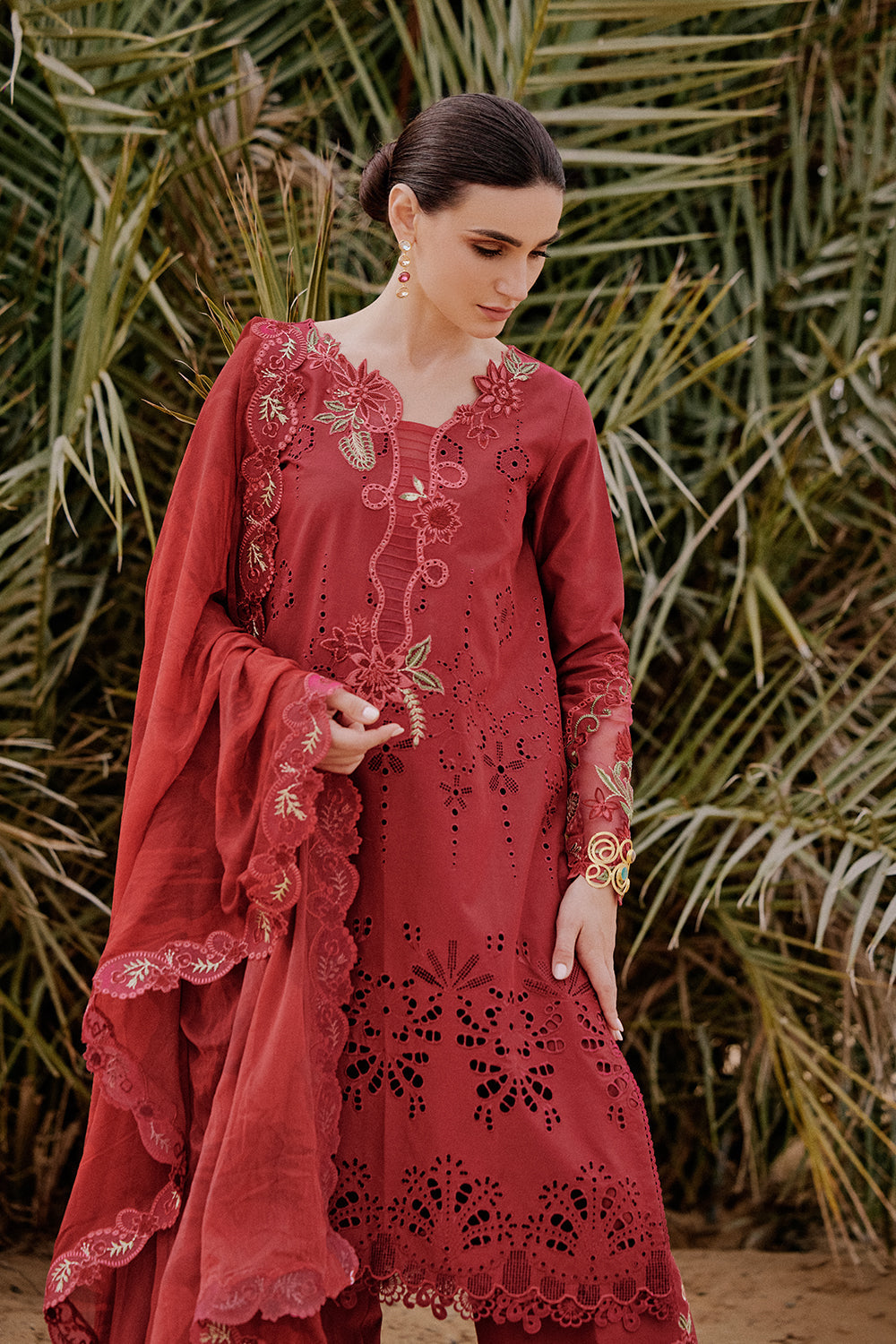 Saira Rizwan | Luxury Lawn 26 | RAYLI-SRL26-06, image 5