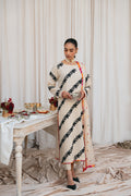 Vintage | Eid Edit 24 | Izna by Designer Vintage - House of Maryam - Pakistani Designer Ethnic Wear in {{ shop.shopifyCountryName }}