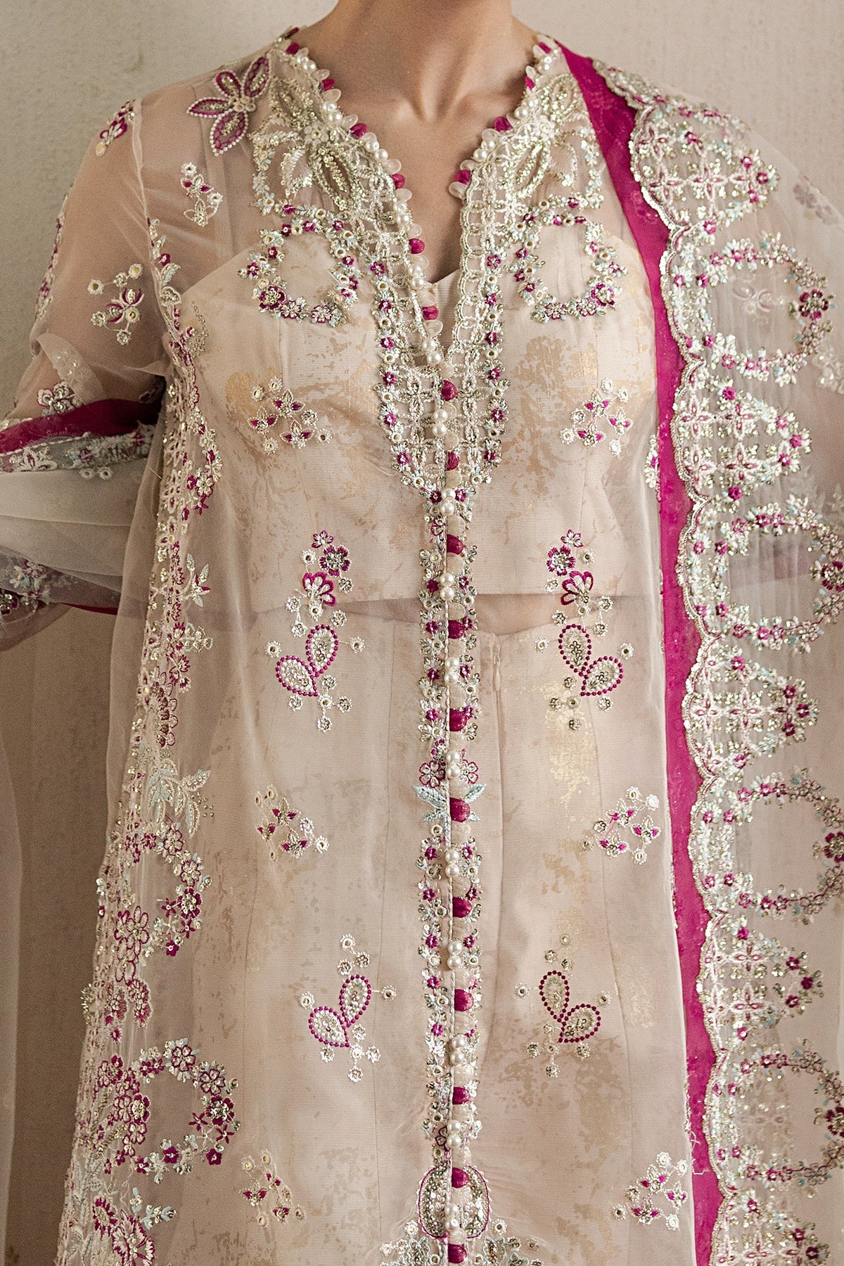 Ayzel | Pehli Nazar 25 | Rangrez, image 3