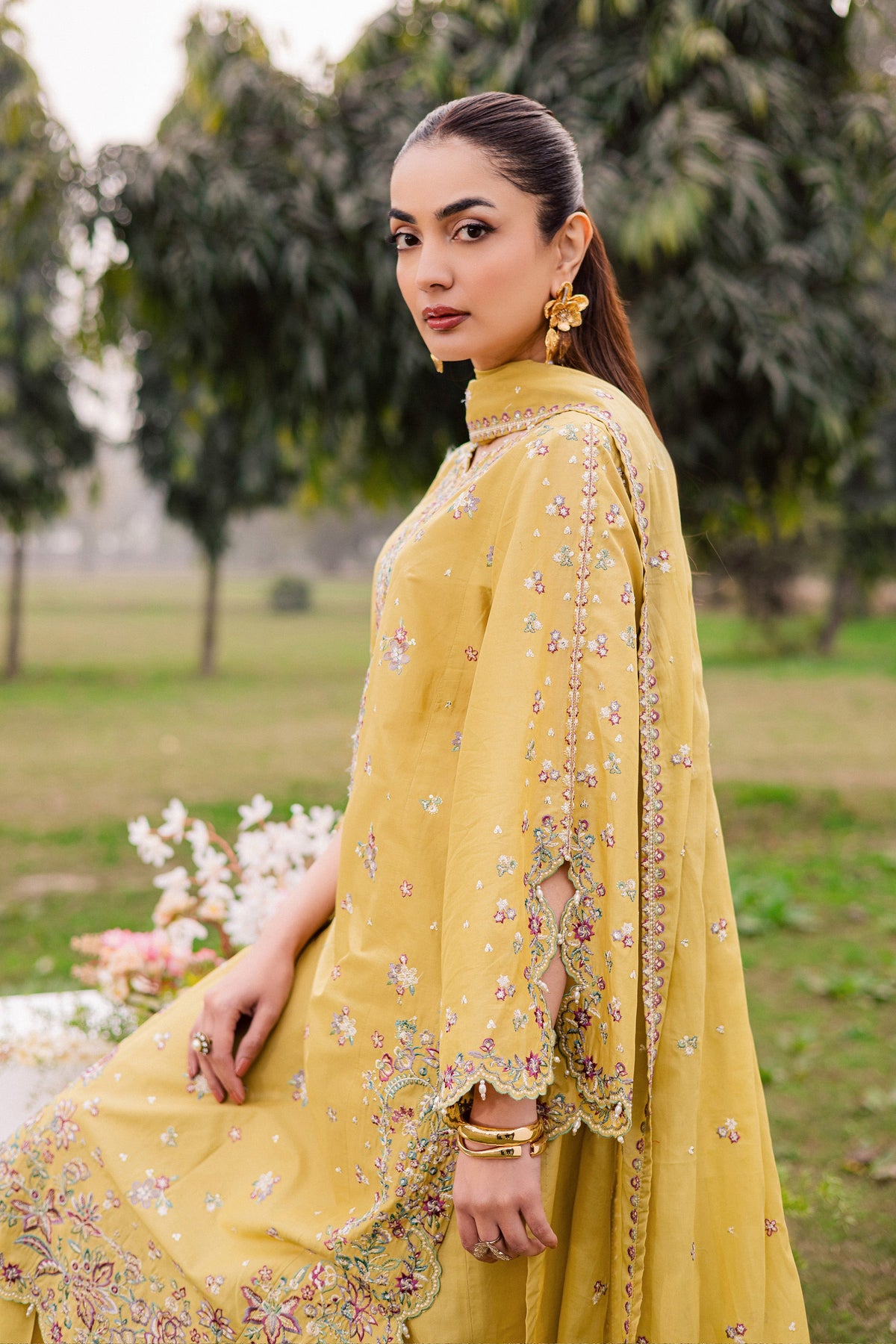 Batik | Naomi Luxury Lawn Eid Edit 26' | Salwah 3Pc, image 5