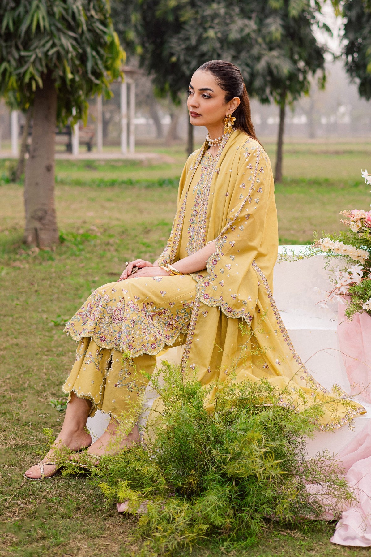 Batik | Naomi Luxury Lawn Eid Edit 26' | Salwah 3Pc, image 3