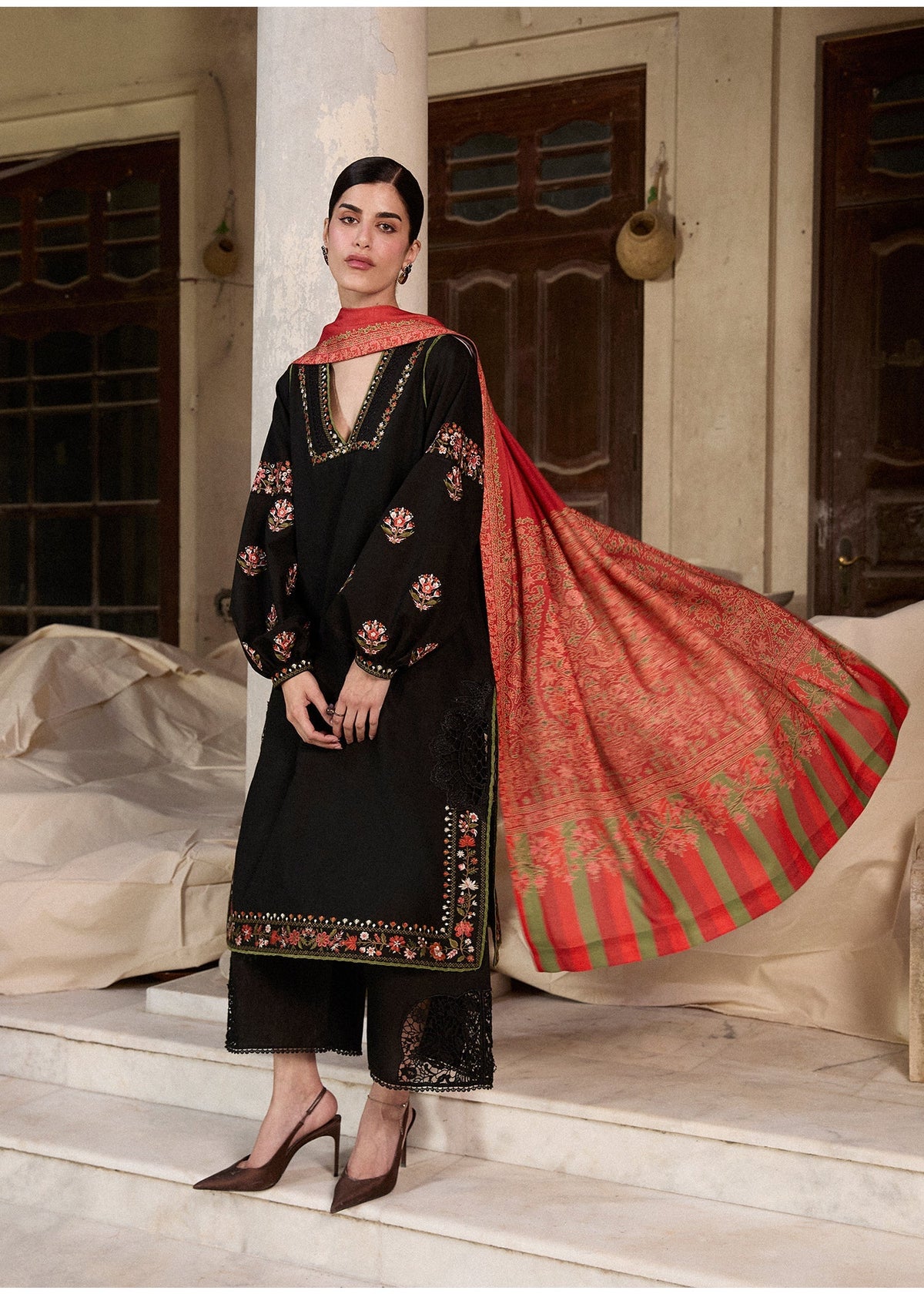 Hussain Rehar | Khaddar Pret 25 | SIYAH, image 3