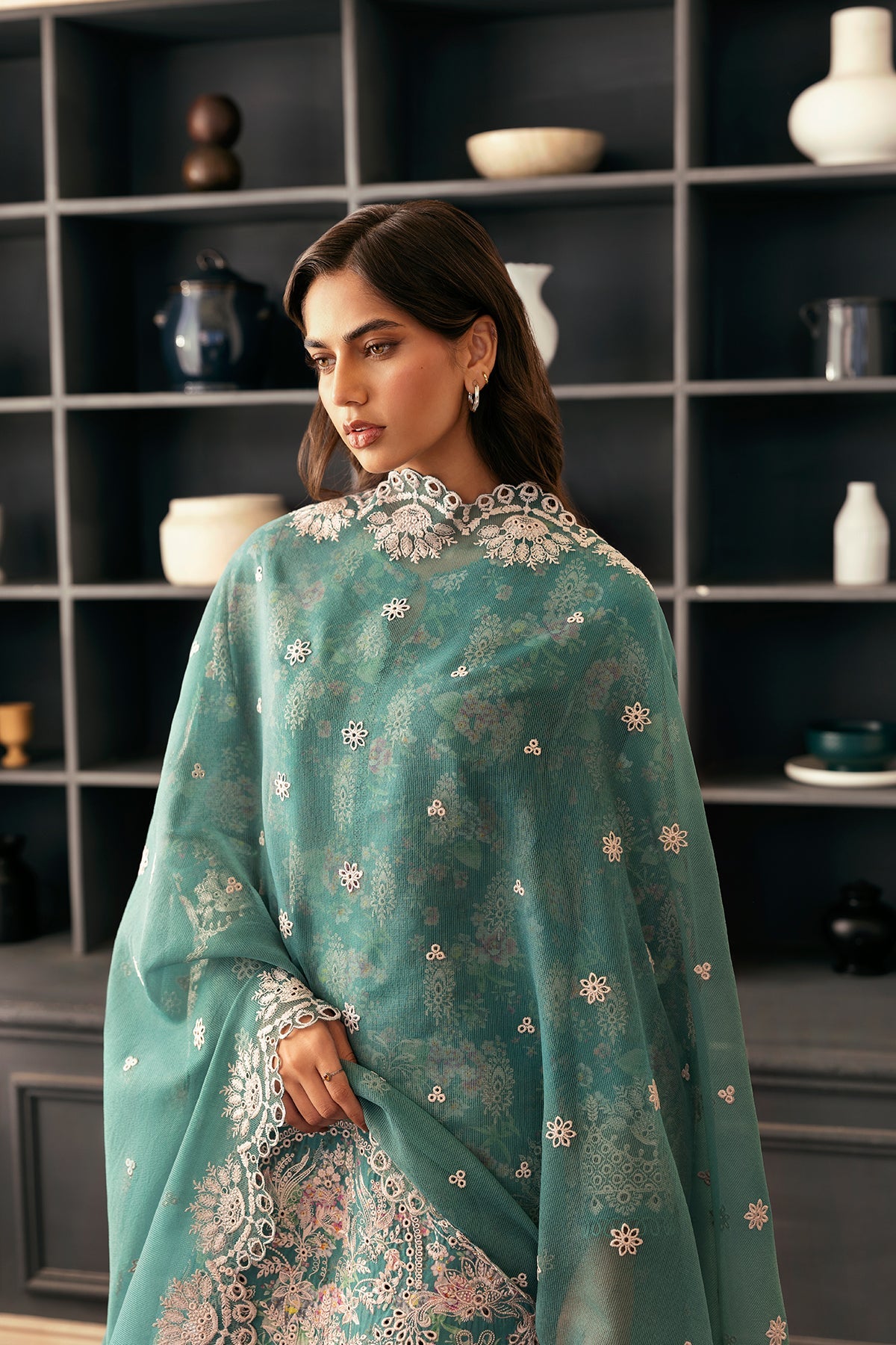 Afrozeh Breeze Bathed embroidered lawn suit, photo 3