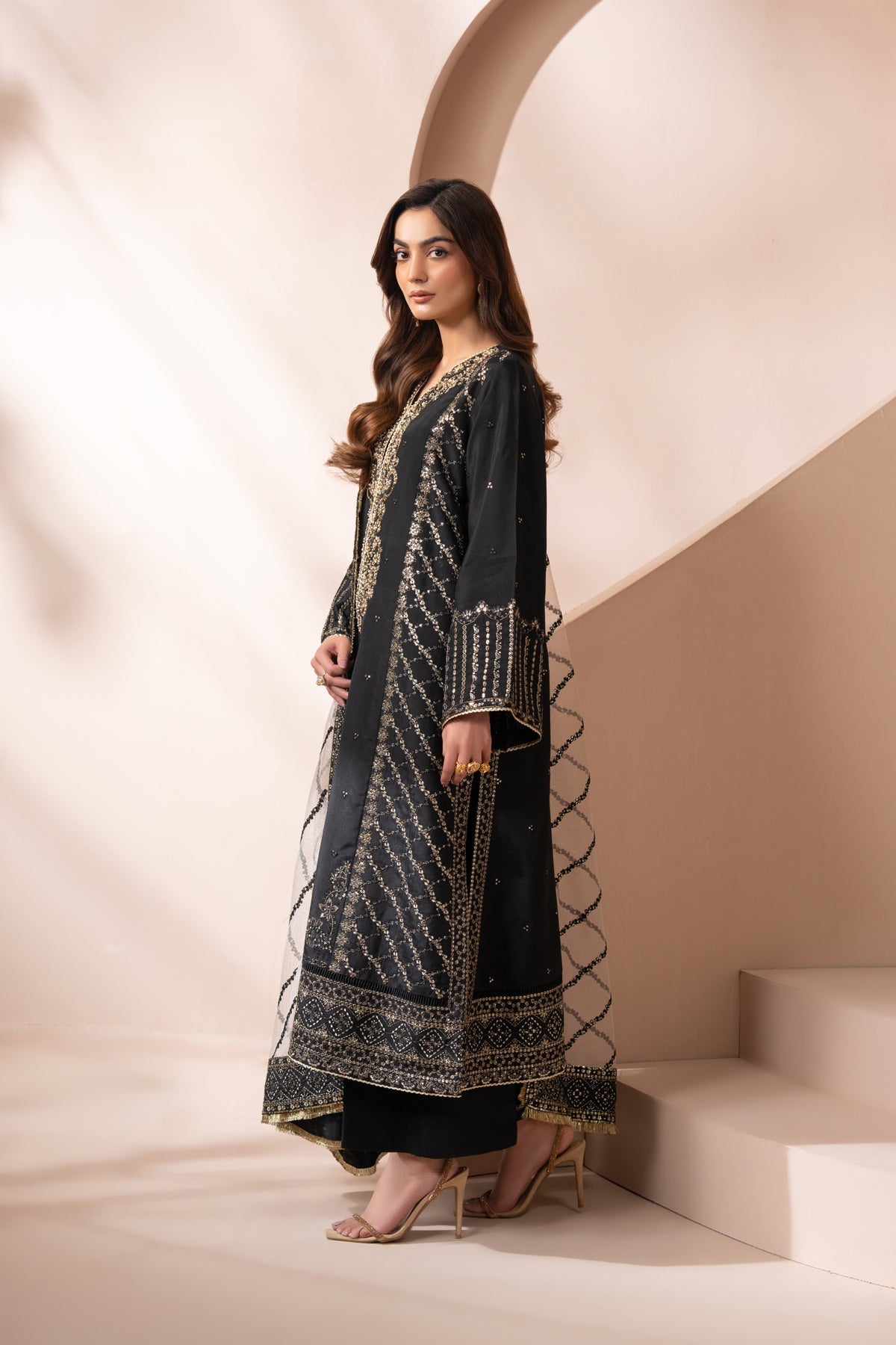 Xenia Formals | Zaeva Formals | AYANEH-Brand:Xenia Formals-Type:Ladies Clothes-Black-Tussar Silk-House of Maryam- Buy in UK, USA