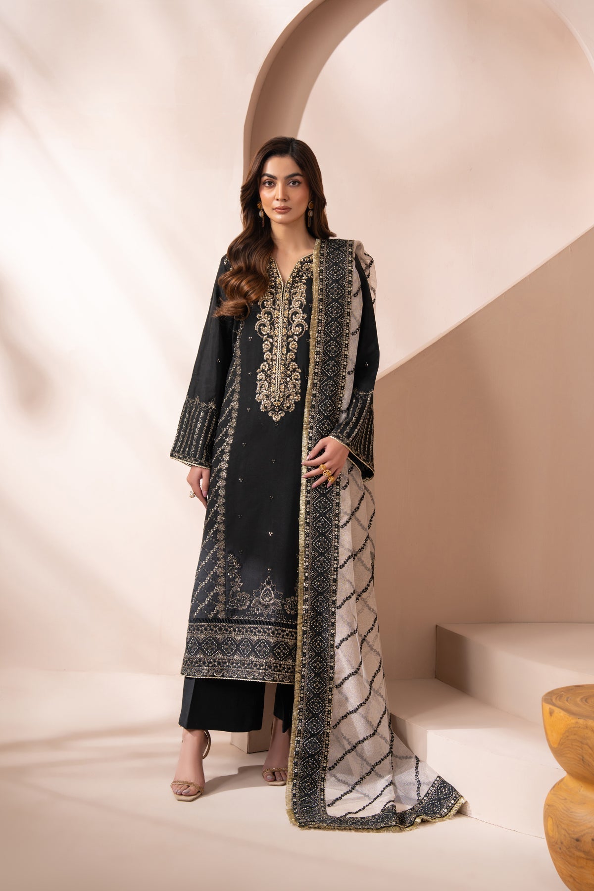 Xenia Formals | Zaeva Formals | AYANEH-Brand:Xenia Formals-Type:Ladies Clothes-Black-Tussar Silk-House of Maryam- Buy in UK, USA