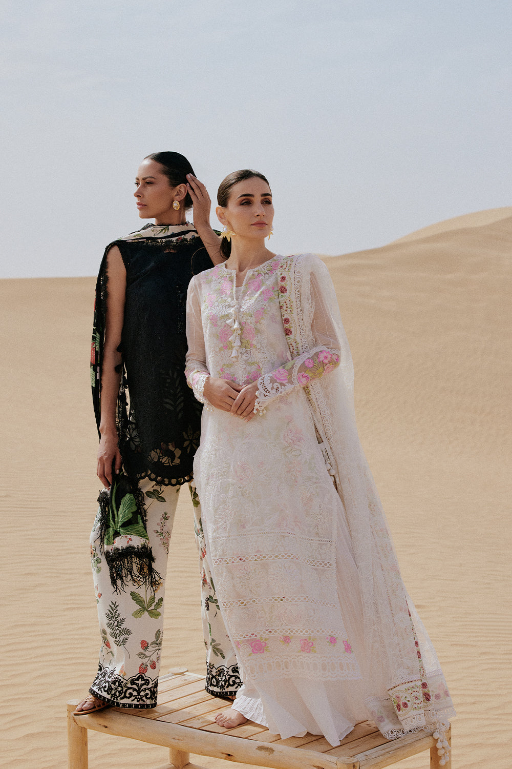 Saira Rizwan | Luxury Lawn 26 | IZEL-SRL26-09, image 4