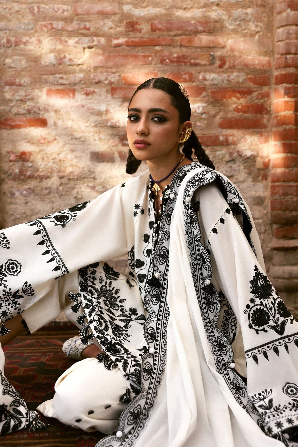 Zaha | Festive Lawn 25 | ZARMINA (ZF-25-08)-Brand:Zaha-Type:Ladies Clothes-Pearl White-Lawn-House of Maryam- Buy in UK, USA