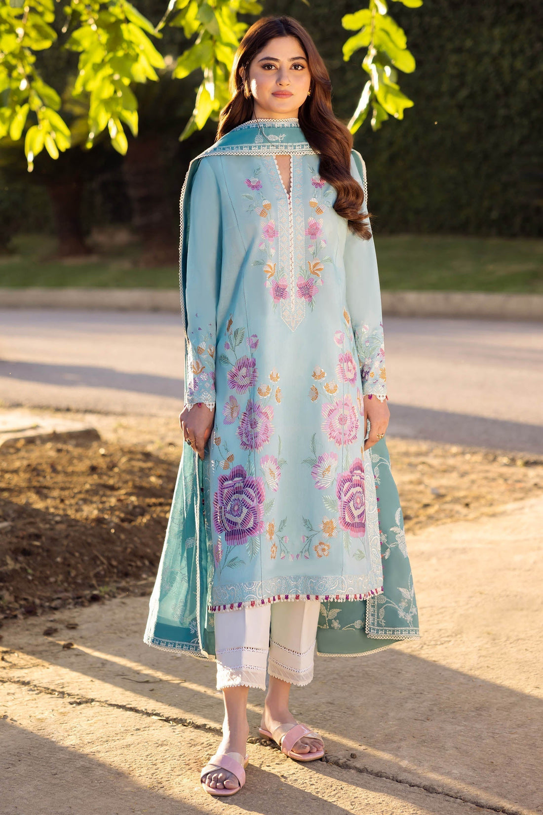 Zaha | Lawn 24 | GIZEM (ZL24-14 B) by Designer zaha - House of Maryam - Pakistani Designer Ethnic Wear in {{ shop.shopifyCountryName }}