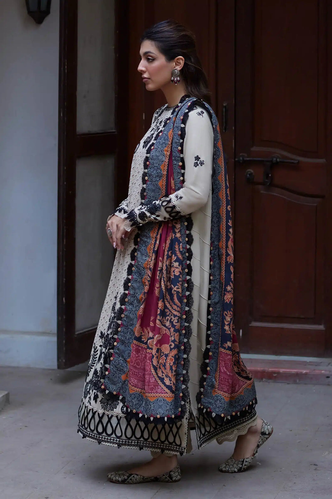 Zaha | Winter 23 | LARAH (ZW23-12) -  Zaha Luxury -  House of Maryam