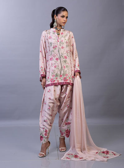 Zainab Chottani | Eid Edit 26 | Zaya-Brand:Zainab Chottani-Type:Ladies Clothes-Raw Silk-Pastel Pink-House of Maryam- Buy in UK, USA