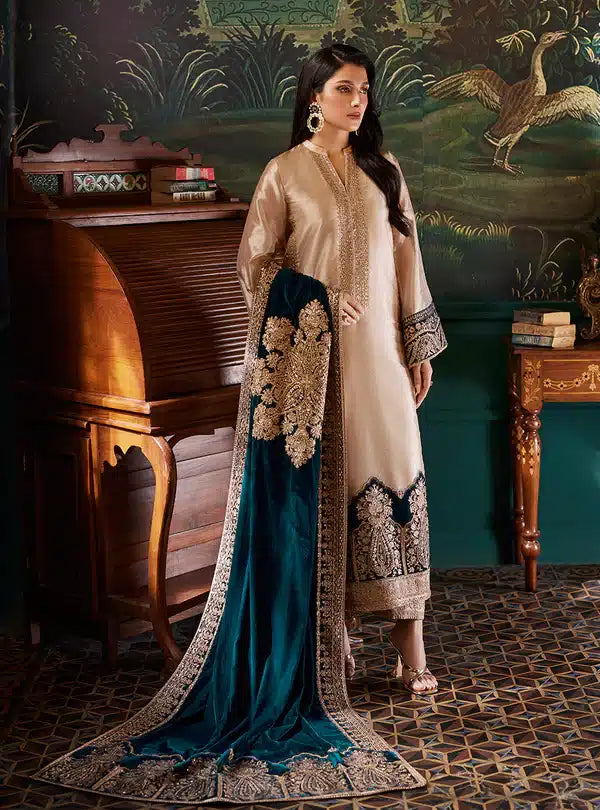 Zainab Chottani | Luxury Velvet Collection 23 | Amber by Designer Zainab Chottani - House of Maryam - Pakistani Designer Ethnic Wear in {{ shop.shopifyCountryName }}