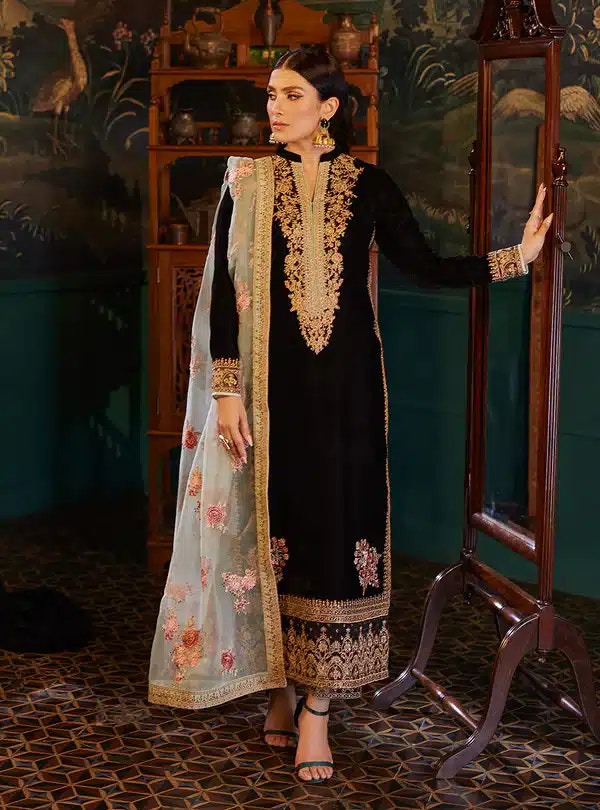 Zainab Chottani | Luxury Velvet Collection 23 | Andleep -  Zainab Chottani Formal - Original Designer Dress - House of Maryam