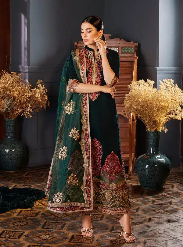 Zainab Chottani | Luxury Velvet Collection 23 | Zelena by Zainab Chottani - House of Maryam