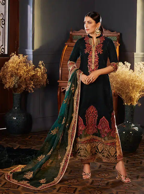 Zainab Chottani | Luxury Velvet Collection 23 | Zelena by Designer Zainab Chottani - House of Maryam - Pakistani Designer Ethnic Wear in {{ shop.shopifyCountryName }}