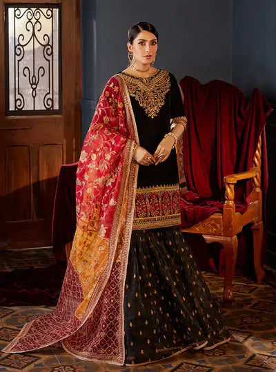 Zainab Chottani | Luxury Velvet Collection 23 | Mehr Mah -  Zainab Chottani Formal - Original Designer Dress - House of Maryam