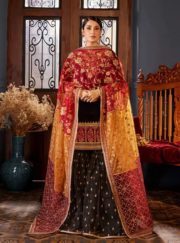 Zainab Chottani | Luxury Velvet Collection 23 | Mehr Mah -  Zainab Chottani Formal - Original Designer Dress - House of Maryam