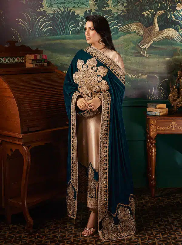 Zainab Chottani | Luxury Velvet Collection 23 | Amber by Zainab Chottani - House of Maryam