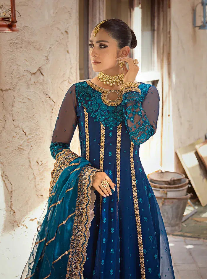 Zainab Chottani | Wedding Festive 23 | Mahi by Designer Zainab Chottani - House of Maryam - Pakistani Designer Ethnic Wear in {{ shop.shopifyCountryName }}