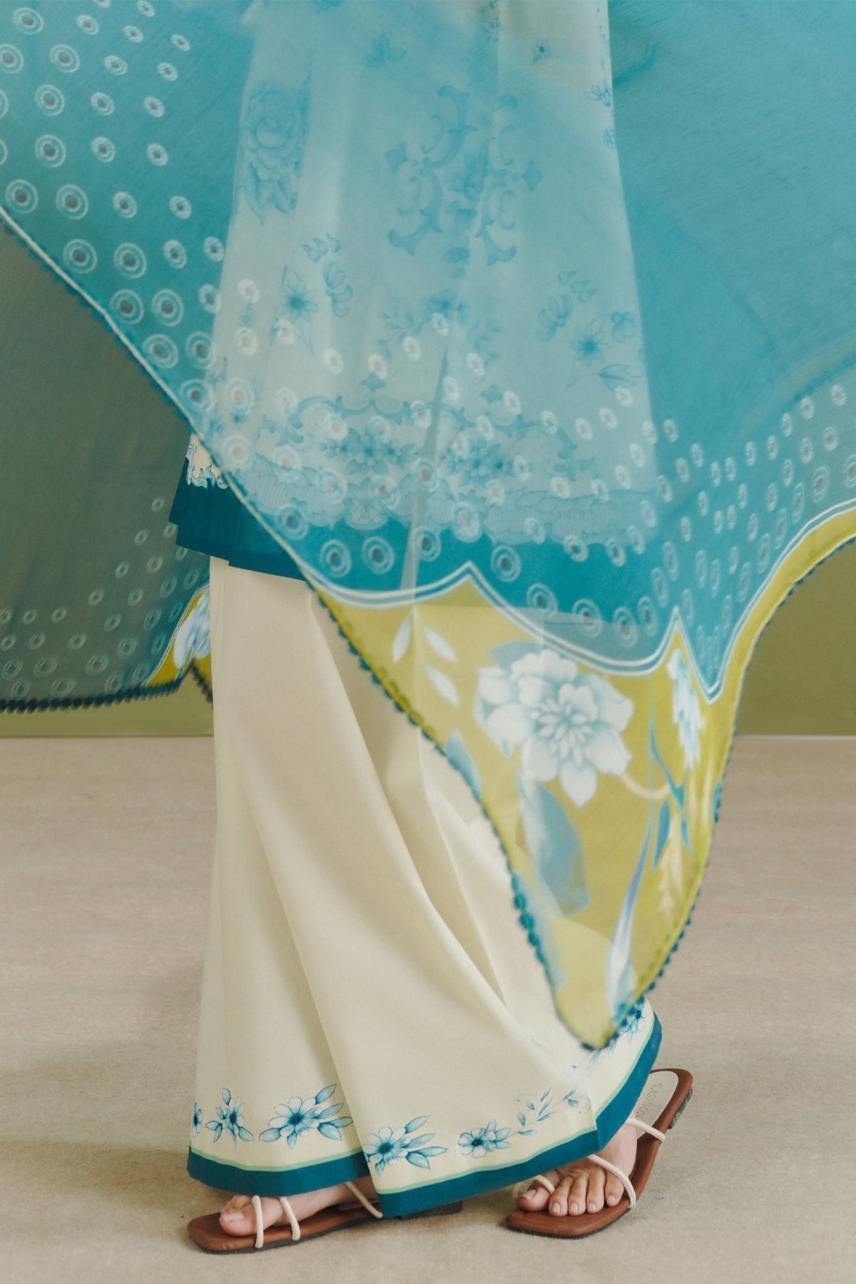 Zara Shahjahan | Coco Prints 26 | Riya-2A-Brand:Zara Shahjahan-Type:Ladies Clothes-Off White-Lawn-House of Maryam- Buy in UK, USA