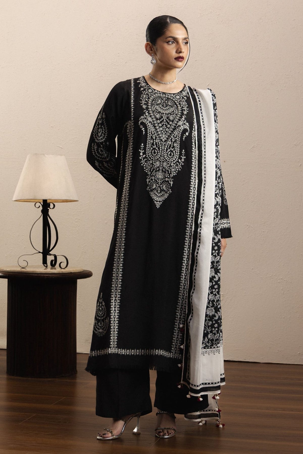 Zara Shahjahan | Eid Festive 26 | Nafasat-Brand:Zara Shahjahan-Type:Ladies Clothes-Black-Silk Karandi-House of Maryam- Buy in UK, USA