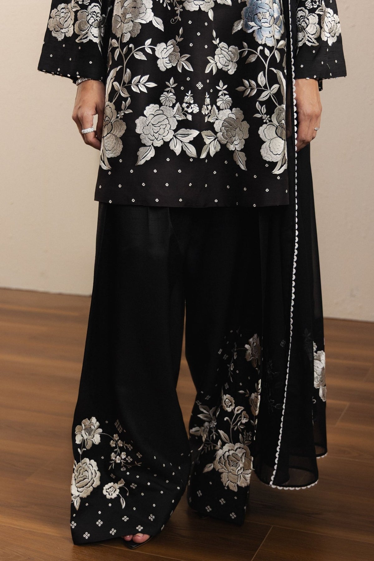 Zara Shahjahan | Eid Festive 26 | Shabina-Brand:Zara Shahjahan-Type:Ladies Clothes-Black-Silk-House of Maryam- Buy in UK, USA